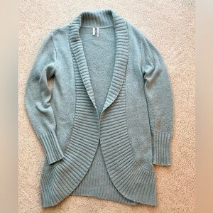 Frenchi Women's Cardigan in Soft Gray